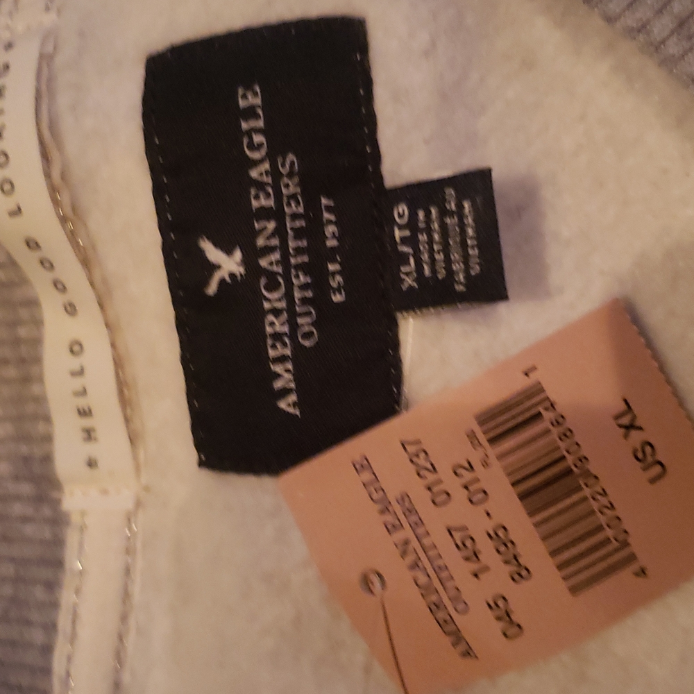 American Eagle Sweatshirts - Picture 5 of 8
